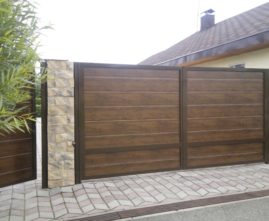 Распашные ворота в Новопавловске